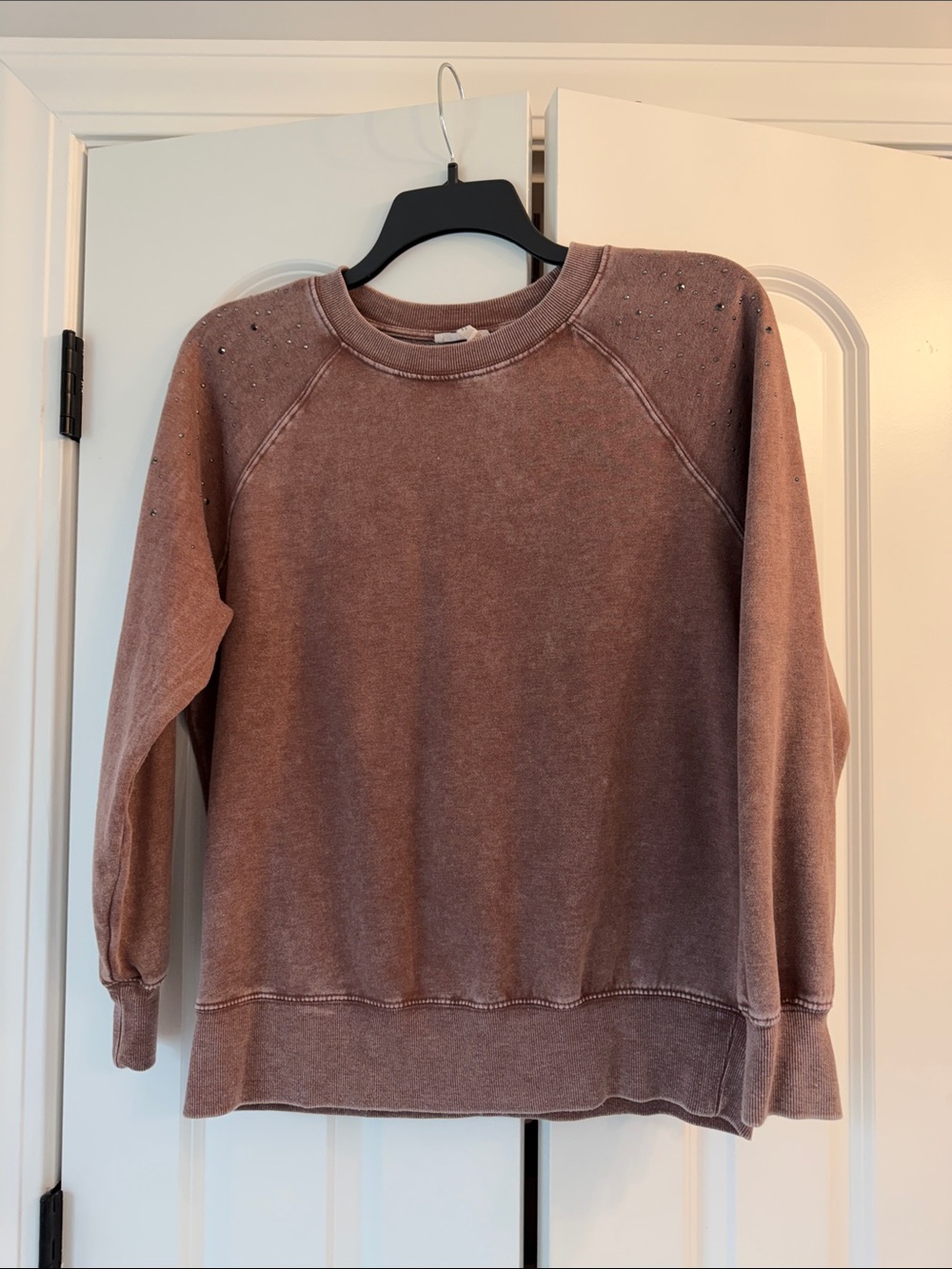 Maurice’s Womens Brown Crewneck Sweatshirt with Studded Shoulders- Size M
